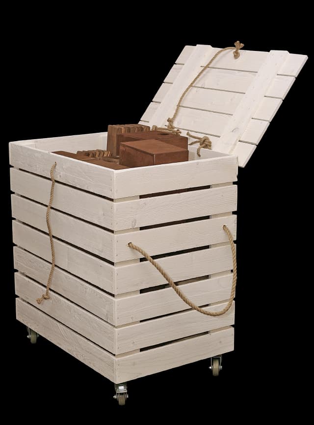 free building box on wheels light color brown blocks